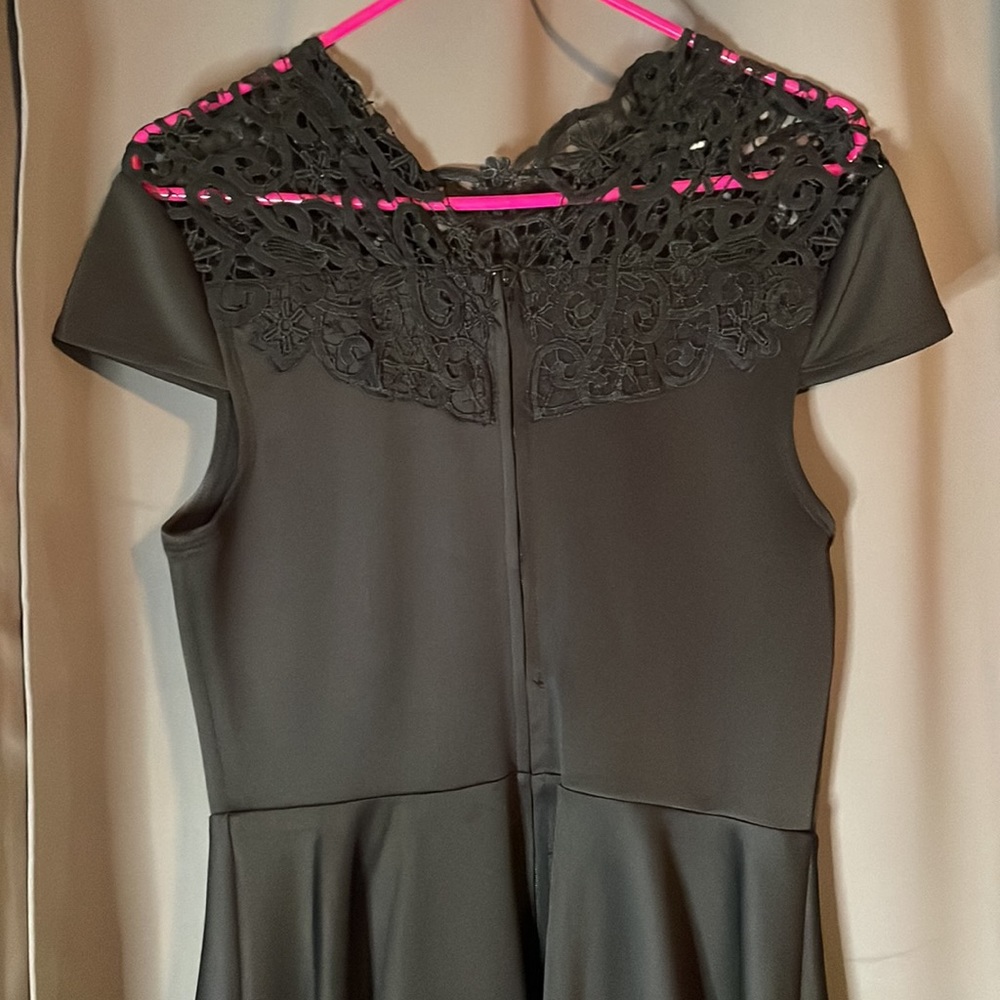 Dress - Picture 2 of 3